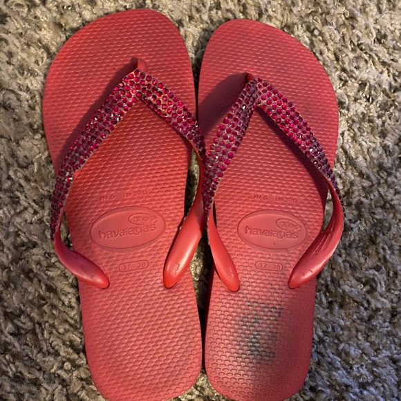 red flip flops with rhinestones